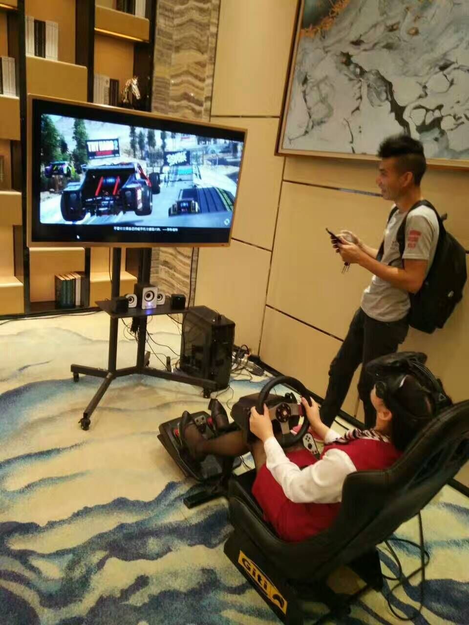 广州VR赛车出租 VR跑步机租赁 虚拟现实游戏体验