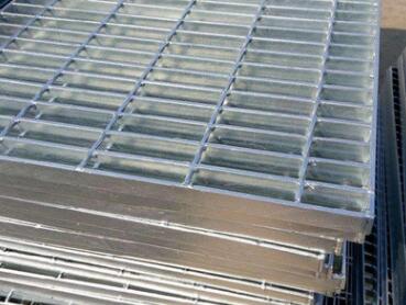 建筑中楼梯材料使用钢格板产品推广