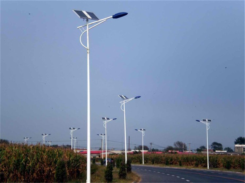 達爾罕茂明安聯合旗太陽能路燈***廠家-太陽能路燈安裝價格